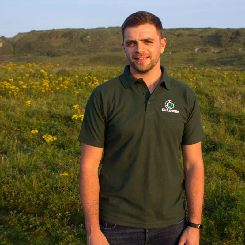 "GRASSMEN" Unisex Adults Bottle Green Polo Shirt - Image 3