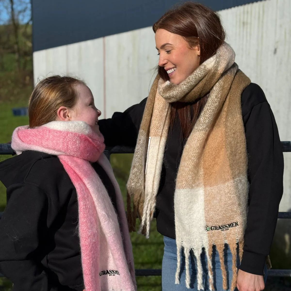 "GRASSMEN" Fluffy Check Scarf - Image 13