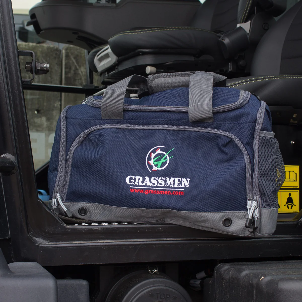 "GRASSMEN" Holdall - Choose Colour - Image 12