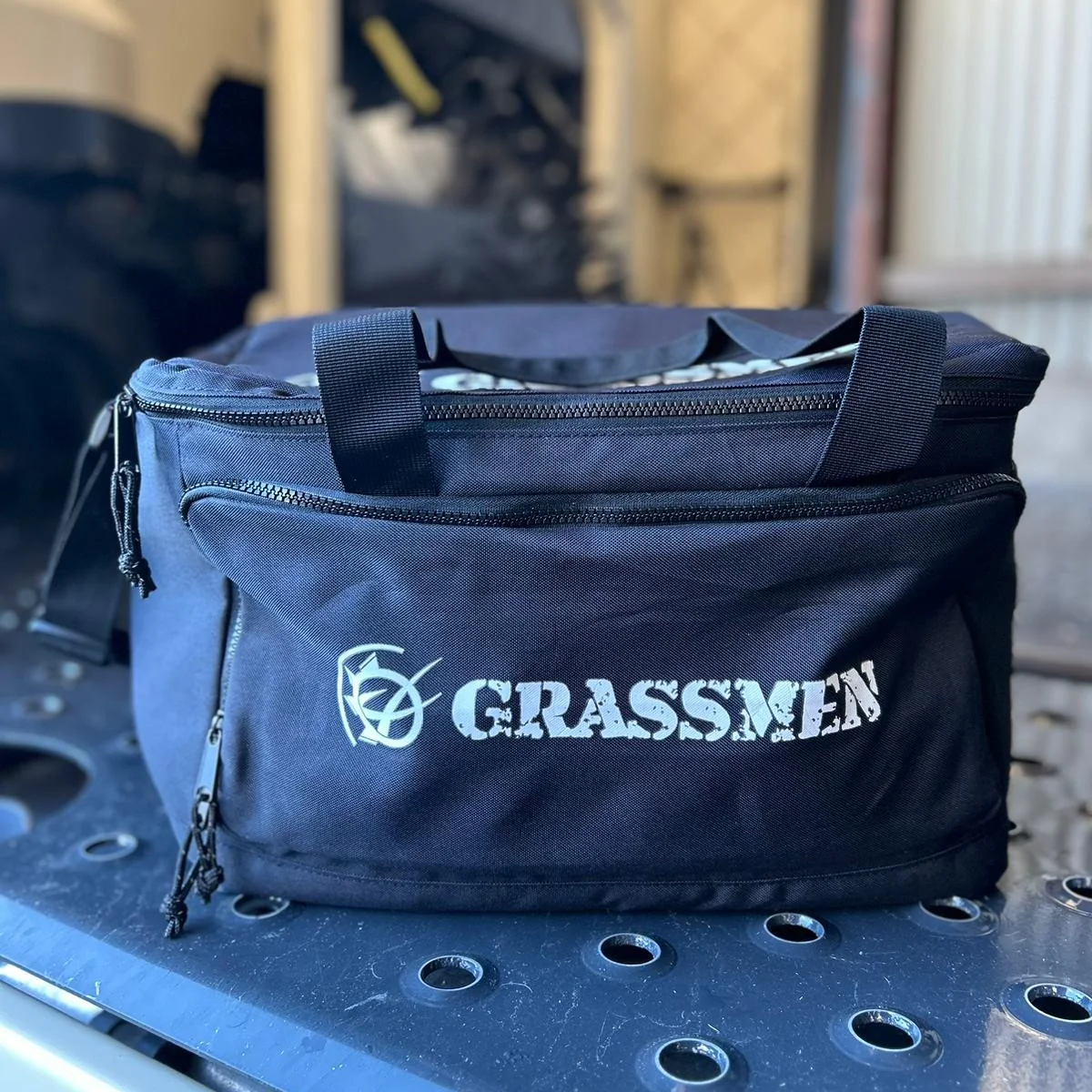 "GRASSMEN" Large Cooler Bag - Image 2