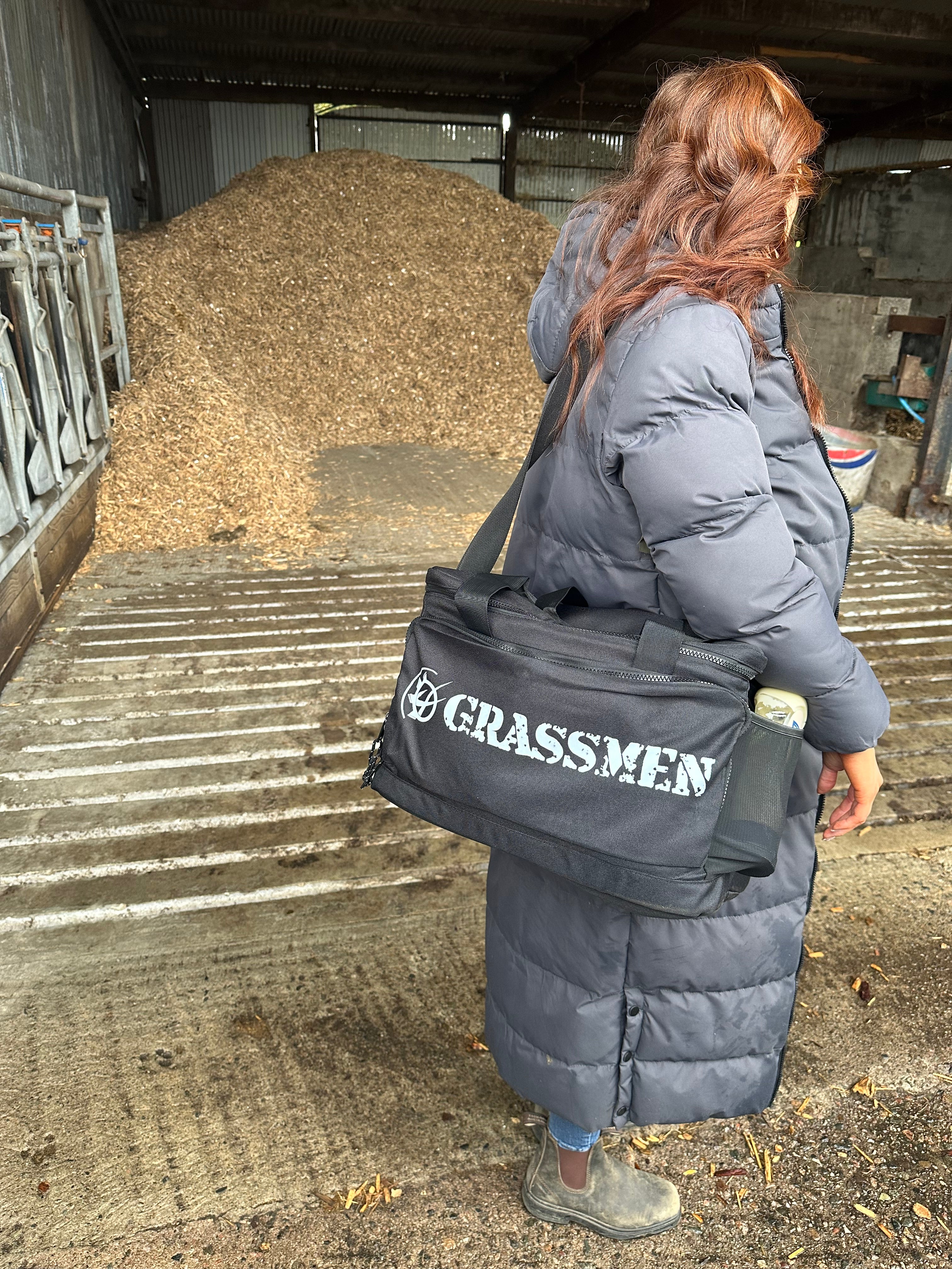 "GRASSMEN" Large Cooler Bag - Image 4