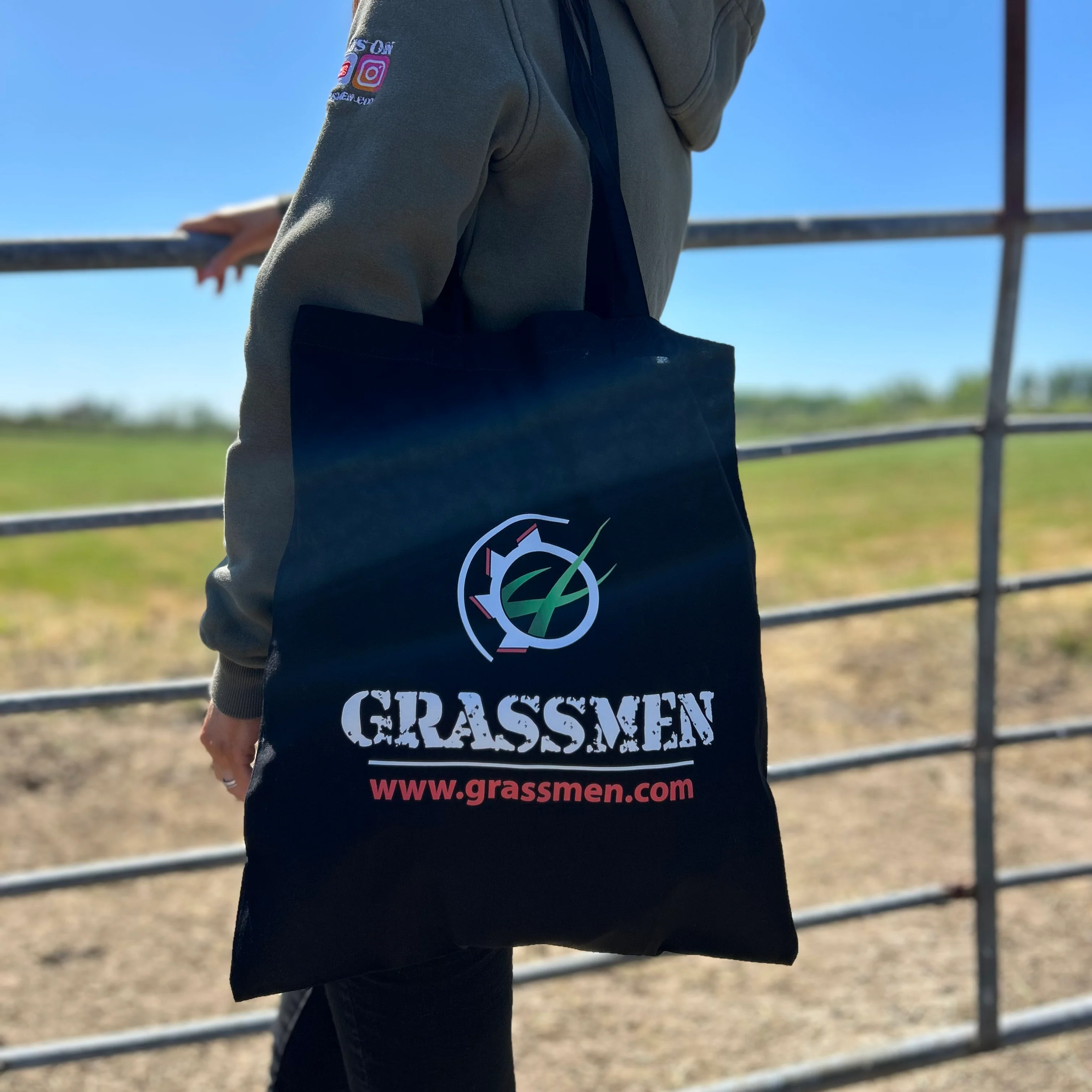 "GRASSMEN" Small Tote Shopping Bag - Image 2