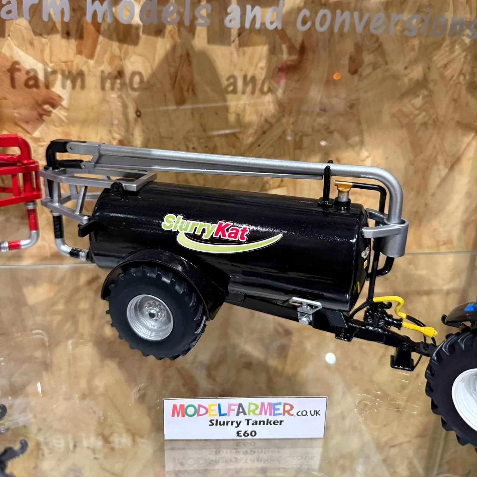 Model Farmer Slurrykat Black Slurry Tanker