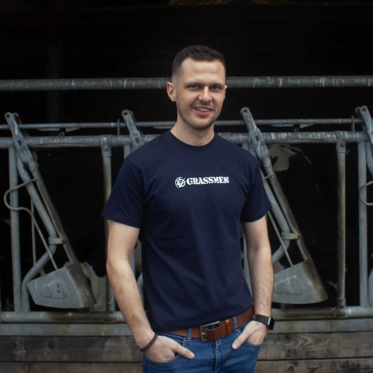 "GRASSMEN" Unisex Adults Navy T-Shirt - Image 4